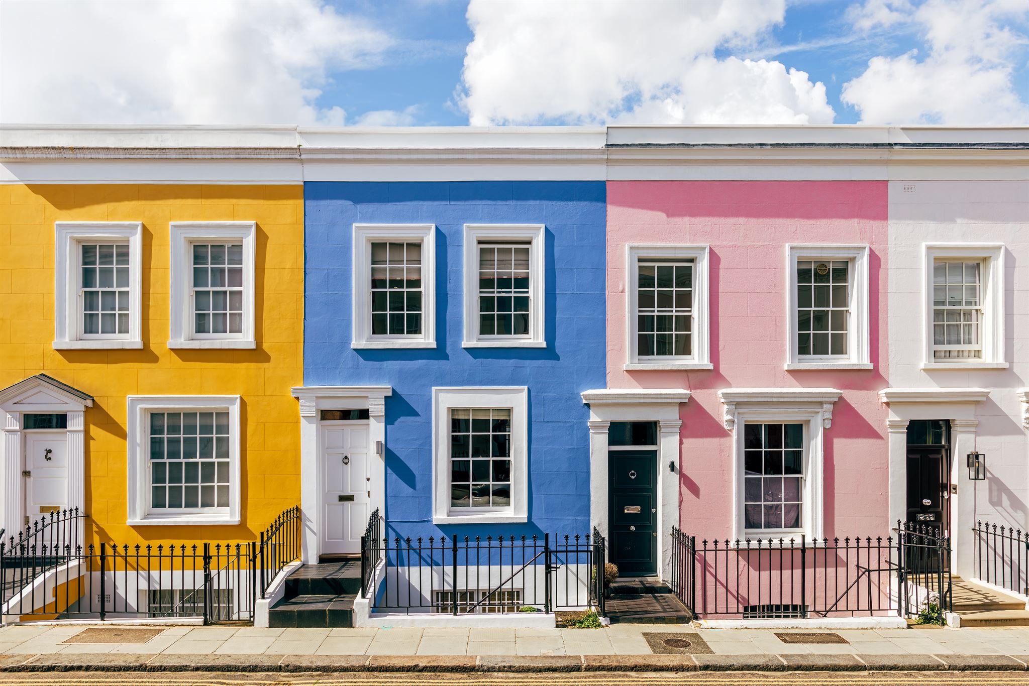 Terraced-houses-in-Notting-Hill-London